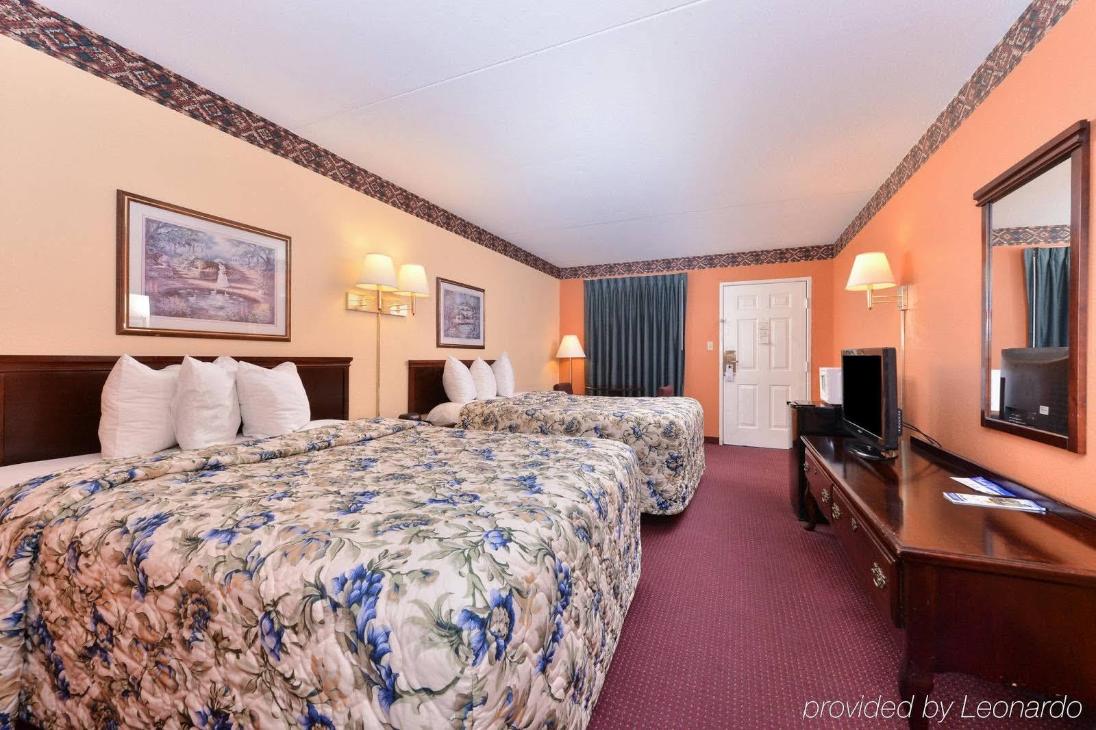 Americas Best Value Inn Ozark Exterior photo