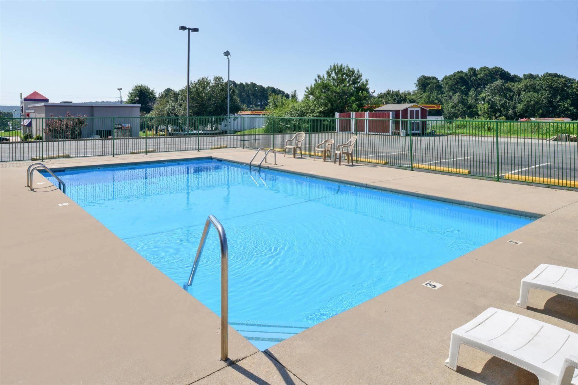 Americas Best Value Inn Ozark Exterior photo