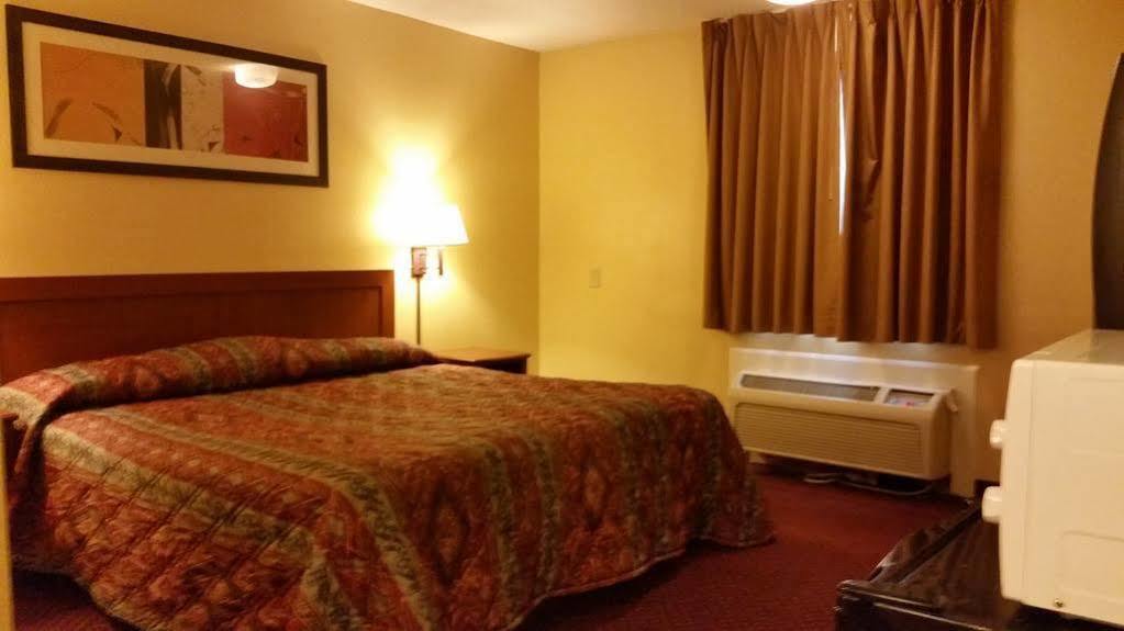 Americas Best Value Inn Ozark Exterior photo
